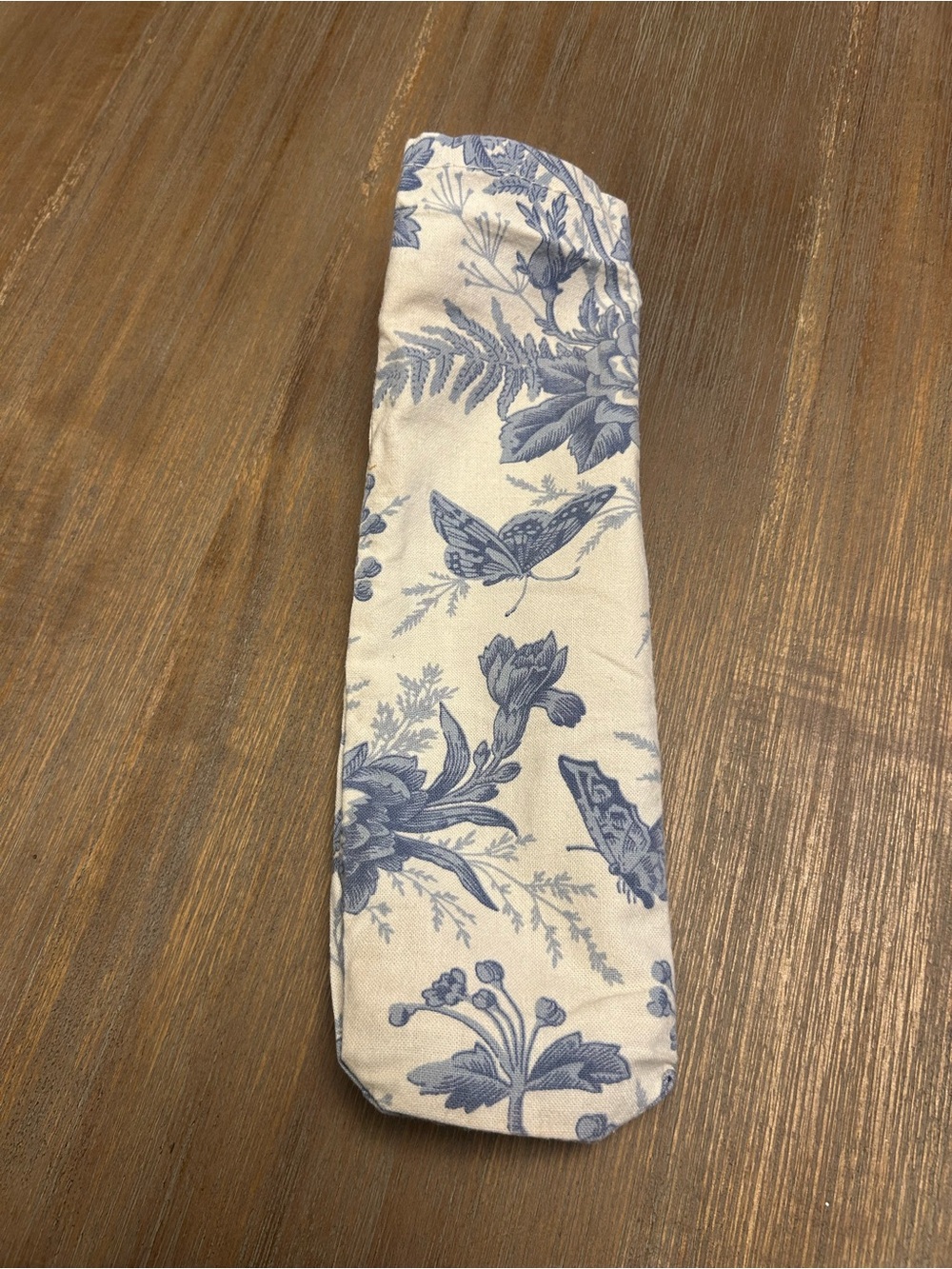 Vera Bradley Blue Toile Paddy Tote - Picture 10 of 10